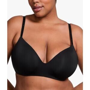 Victoria's Secret Women's Black Wear Everywhere Wireless Lightly Lined Bra 38D